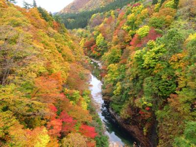 紅葉の小安峡と内蔵のまち増田を歩く