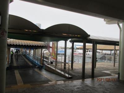 １２年ぶりの石垣島（８）石垣離島フェリーターミナル。