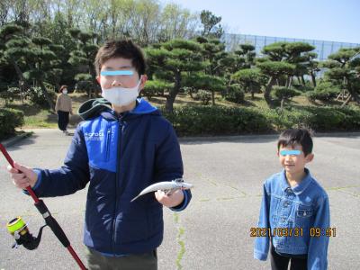 31水曜孫連れて碧南釣り広場