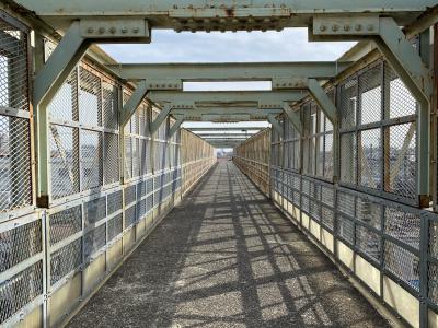 太宰治が愛した跨線橋～ゆかりの地、三鷹～