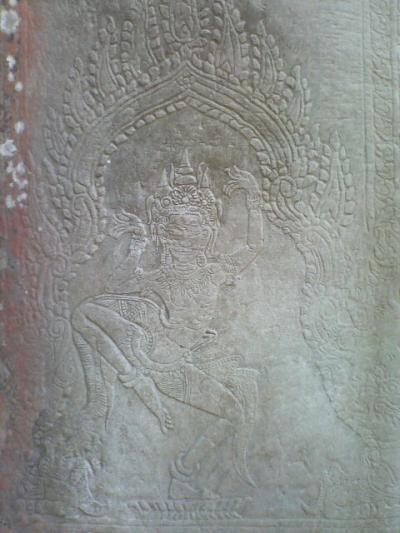 アンコール遺跡群　～専任ドライバーとガイドの旅～