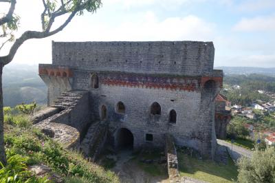 古城跡が残るオウレム