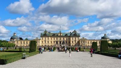 スウェーデン～フィンランド避暑の旅（１）　ストックホルム郊外のドロットニングホルム宮殿