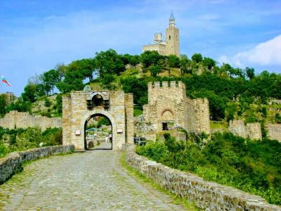 ギリシャからバルカン半島南部を周遊旅　⑧　（バラの谷カザンラクと、琴欧洲の故郷ヴェリコ・タルノボ）