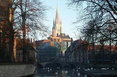 2019年ベルギーのX’sマーケット巡り【４】ブルージュ：愛の湖公園とベギン会修道院