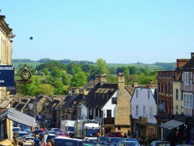 コッツウォルド 坂道のバーフォード