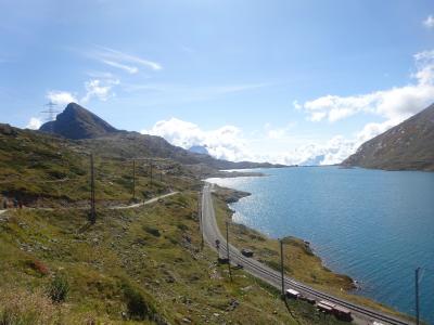 絶景が広がるアルプスの山歩きと鉄道の旅：スイス、リヒテンシュタイン旅行【５４】（2019年秋 ８日目⑧ 湖畔を渡る風を感じて）