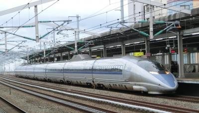 少し盛り上がる？新幹線と岡山駅の旅