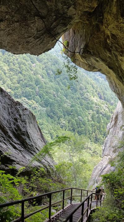 乳岩峡からの質問状～「あなたは絶景の連続を目にしますか、それともしんどいからやめますか」