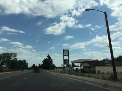 アリゾナ州 フリドーニア　－　ユタ州との境に近い国道89Aと389号線の交差する村