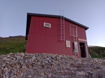 新しい白雲避難小屋です。