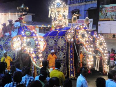 電飾象の祭典ペラハラ祭