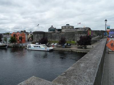 ２０１６年夏、アイルランドからアイスランド一人旅　９．アスローンで城見学とシャノン川クルーズを楽しむ