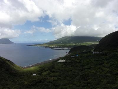 ビビり者？！が行く青ヶ島と八丈島の旅　後編　八丈島をスクーターで巡る野趣あふれる温泉と島寿司堪能＆お一人様ＡＮＡプレミアムクラスで帰路の途へ