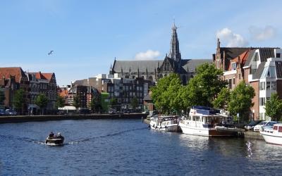 2016夏オランダの旅13：ハーレムはスパールネ川に映える街