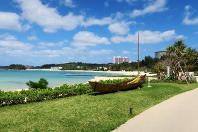 沖縄旅行2021春⑧：ハレクラニ沖縄のビーチ