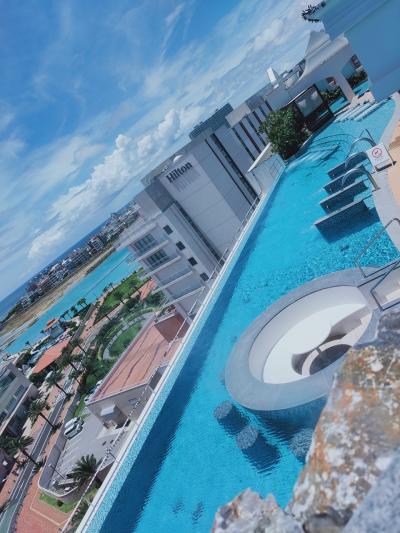 沖縄でインフィニティプールのホテルに泊まる「レクー沖縄北谷スパ&リゾートその3 プール」