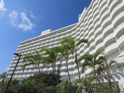 ９月の沖縄　イオンモールライカムとロイヤルホテル沖縄残波岬