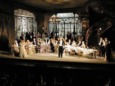感激！の中欧１０日間旅行記④ウィーン篇２、夜は国立歌劇場で椿姫を観劇