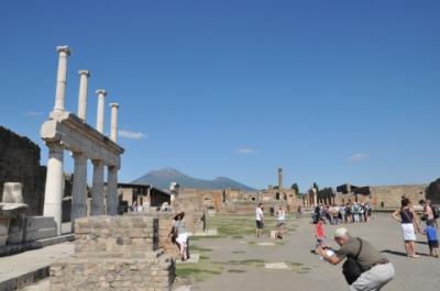 2013年南イタリア旅行記　第28回　ポンペイ遺跡を見学　その1　フォロ周辺を歩く