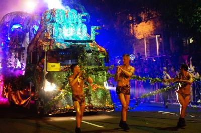 シドニーLGBTQの祭典マルディグラ・パレード (LGBTQ Mardi Gras parade in Sydney)