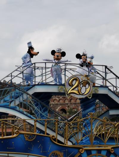 20周年のディズニーシーにピーチで日帰り　初一人インパ