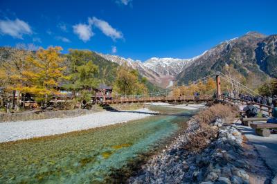 上高地の紅葉は「赤」じゃなくて「黄」なのね、と思った散策デー