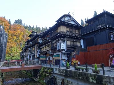 大正ロマン溢れる銀山温泉  (銀山温泉・霞城公園・松岬神社・上杉神社）