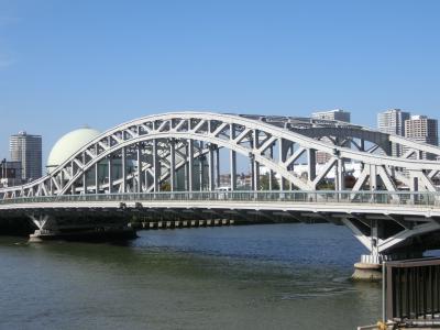 隅田川橋巡り　岩淵水門から河口の築地大橋まで、その２：千住汐入大橋から桜橋。