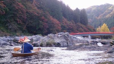 まだ紅葉はショボいが人は少な目で漕ぐには快適でした