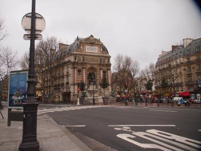 《２０１７～２０１８年末年始　暖冬のフランス　《１１》　パリ　元旦　モンパルナスから　バスで　クリュニー・ラ・ソルボンヌ 