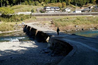 2021年 四国半周旅行記３：はりまや橋、高知城＆四万十川沈下橋巡り