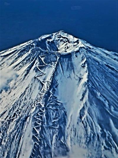 福岡空港へ-2　JAL315便　富士山-上空～大眺望　☆冠雪の山頂噴火口！登山道も見えて　　