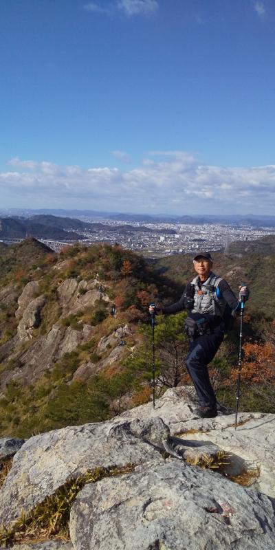 標高３００ｍ？～播磨アルプスの百間岩と桶居山を縦走。