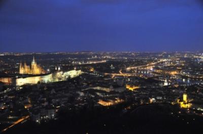 2014年チェコ・ハンガリー旅行記　第14回　プラハ散策その5　ペトシーン展望台から眺めるプラハの夜景