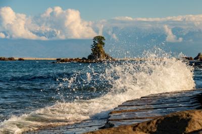 氷見 雨晴海岸(Himi Amaharashi Kaigan)