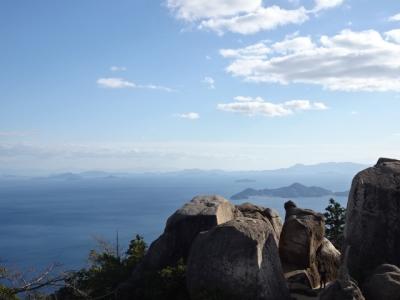 宮島ロープウェイで弥山へ　厳島神社　黄金色の大鳥居