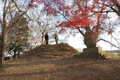 「宝篋山登山」と「小田城跡見学」　　2021.12.10