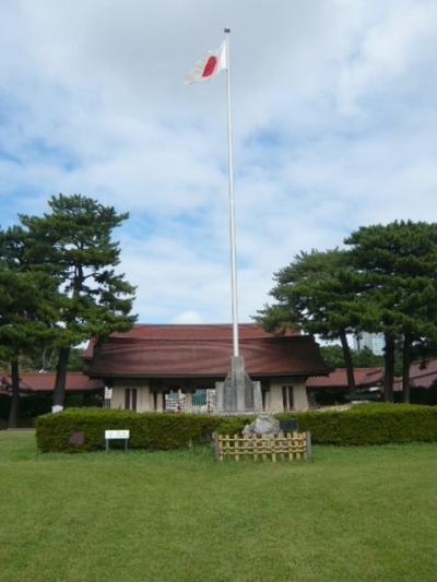 冬旅：　日本の国歌にあるさざれ石を見て廻りました。(明治神宮～靖国神社～乃木神社他)