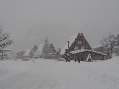 数年に一度の寒波で、青春18きっぷ利用の冬旅はどうなる？（その２）大雪の白川郷