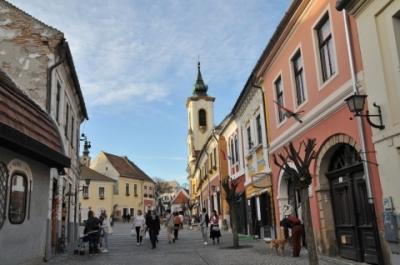 2014年チェコ・ハンガリー旅行記　第28回　ブダペスト郊外の美しい町、センテンドレを散策　前編