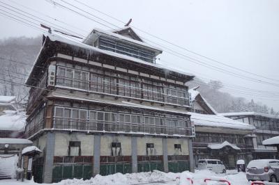 迷走奥の雪道① 山形 瀬見温泉 ～大雪の中、明治時代築の喜至楼に駆け込んだが の巻～