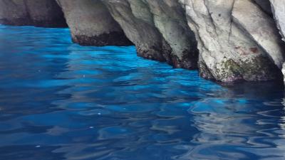 初めてのマルタ 25 (出張のついでに74-2・完) ガイドさん付き観光⑤ "Blue Grotto 青の洞門"は、期待以上の美しさだった！