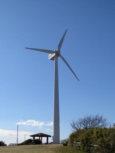 三浦半島「宮川公園」風力発電の風車 