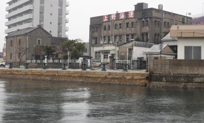 北九州ツアー今日は雨、洞海湾を渡船で渡り石炭で栄えた若松レトロ、帰りは若戸大橋から戸畑ツアー