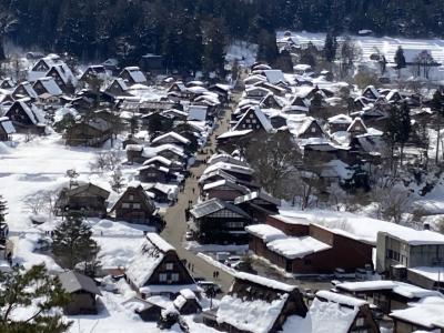 雪積もる世界遺産、白川郷へ。飛騨高山、下呂温泉も。