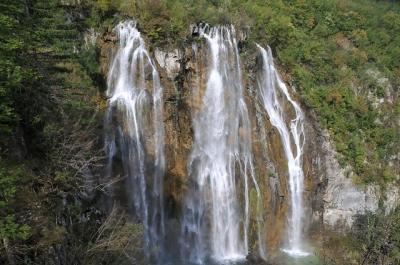 2014年クロアチア・スロヴェニア旅行記　第34回　プリトヴィツェ湖群国立公園散策その7　公園内最大の滝ヴェリキ滝を見る