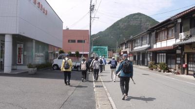 ウオーク同好会　　3月定例ウオーク　飛騨街道金山宿　筋骨めぐりを散策