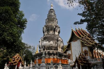 2015年タイ旅行記　第11回　チェンマイの寺院、ワット・クー・タオーなどを巡る