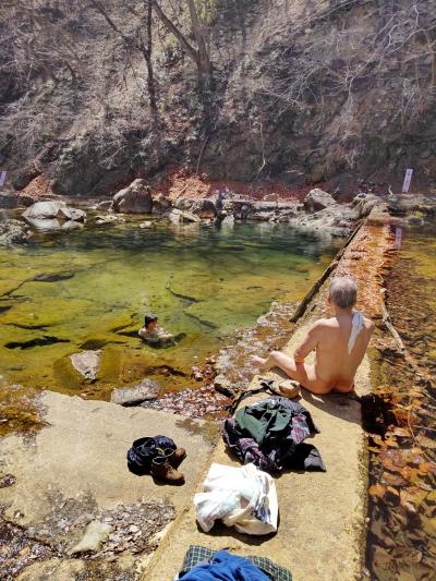 川底から湧く露天風呂　尻焼温泉　群馬県吾妻郡中之条町